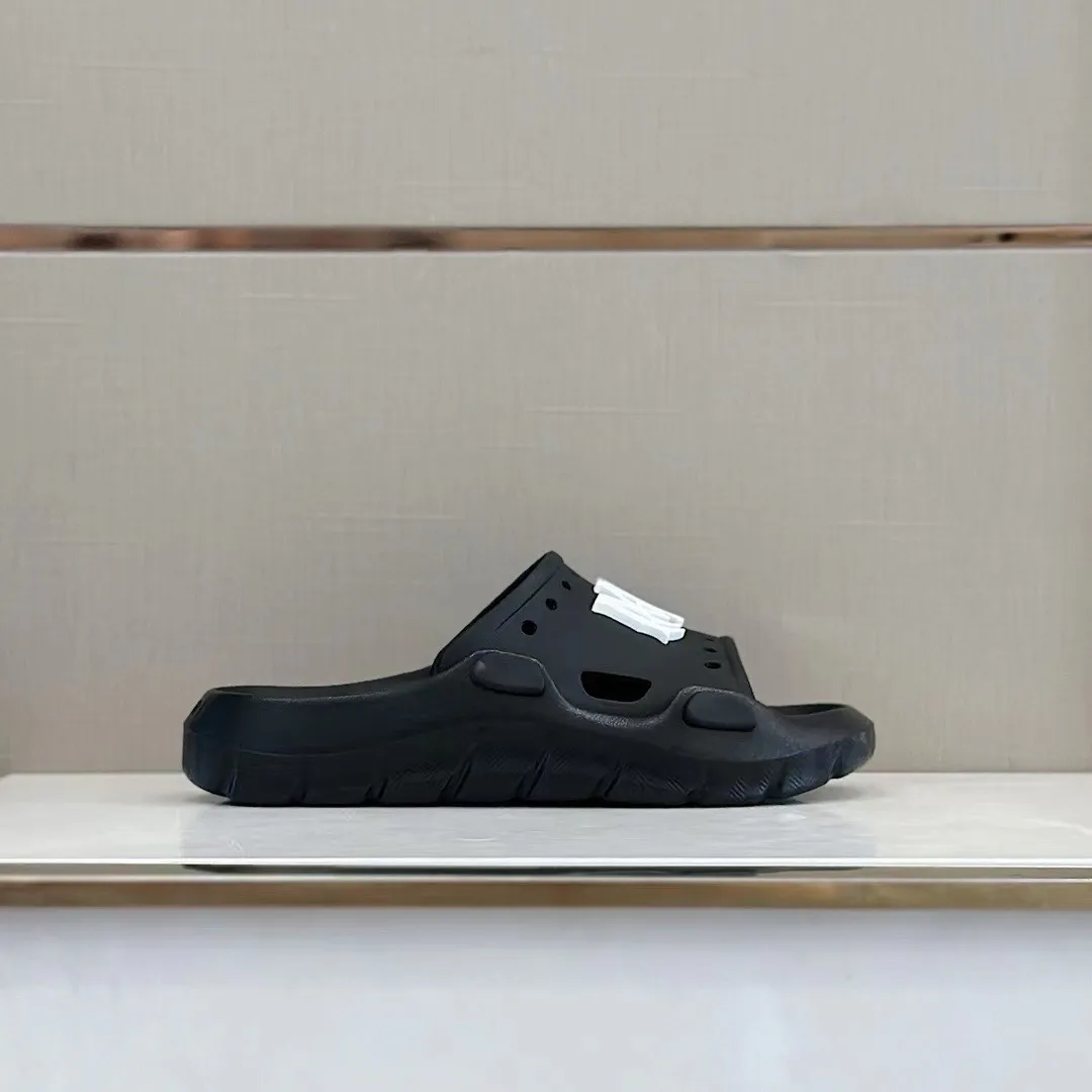 Men's shoes 💰P320💰amiri high-end boutique luxury slippers, 1:1 high-end quality, casual and sunny, loose and comfortable, the highest version of high-quality boutique, a must-have in summer! Code number: 39--46